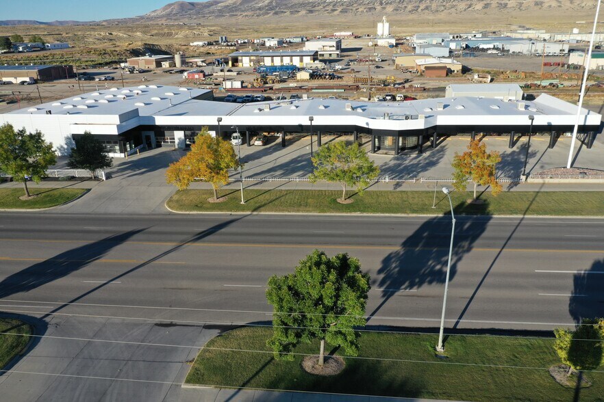 2100 Elk St, Rock Springs, WY, 82901 Auto Dealership