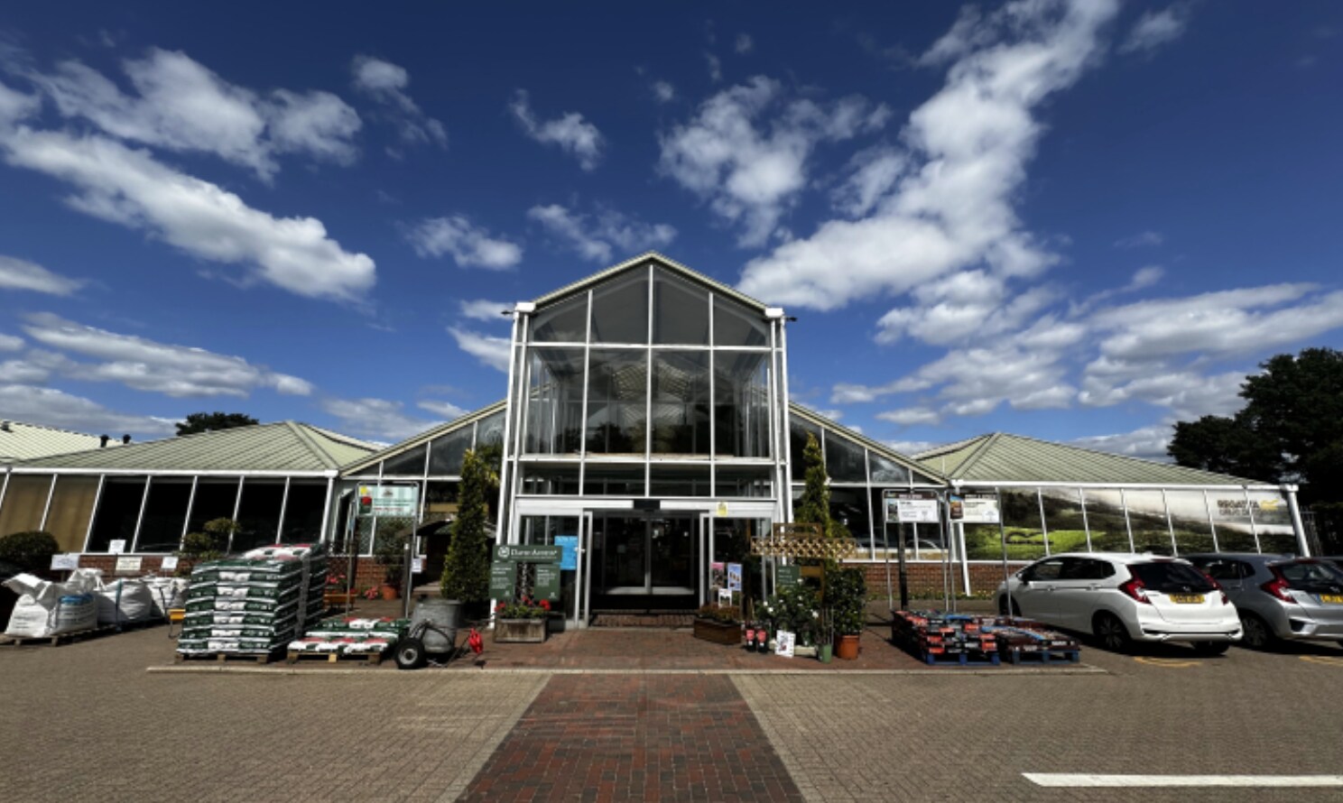Limpsfield Rd, Warlingham for lease Primary Photo- Image 1 of 3