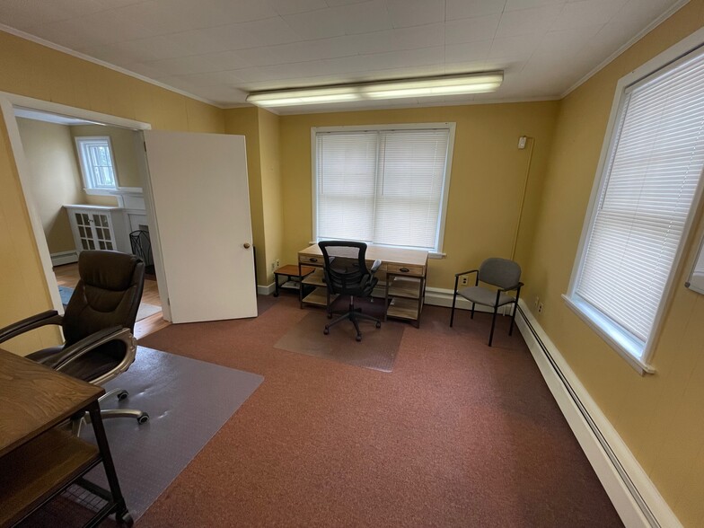 420 N Spring Garden St, Ambler, PA for lease - Interior Photo - Image 3 of 6