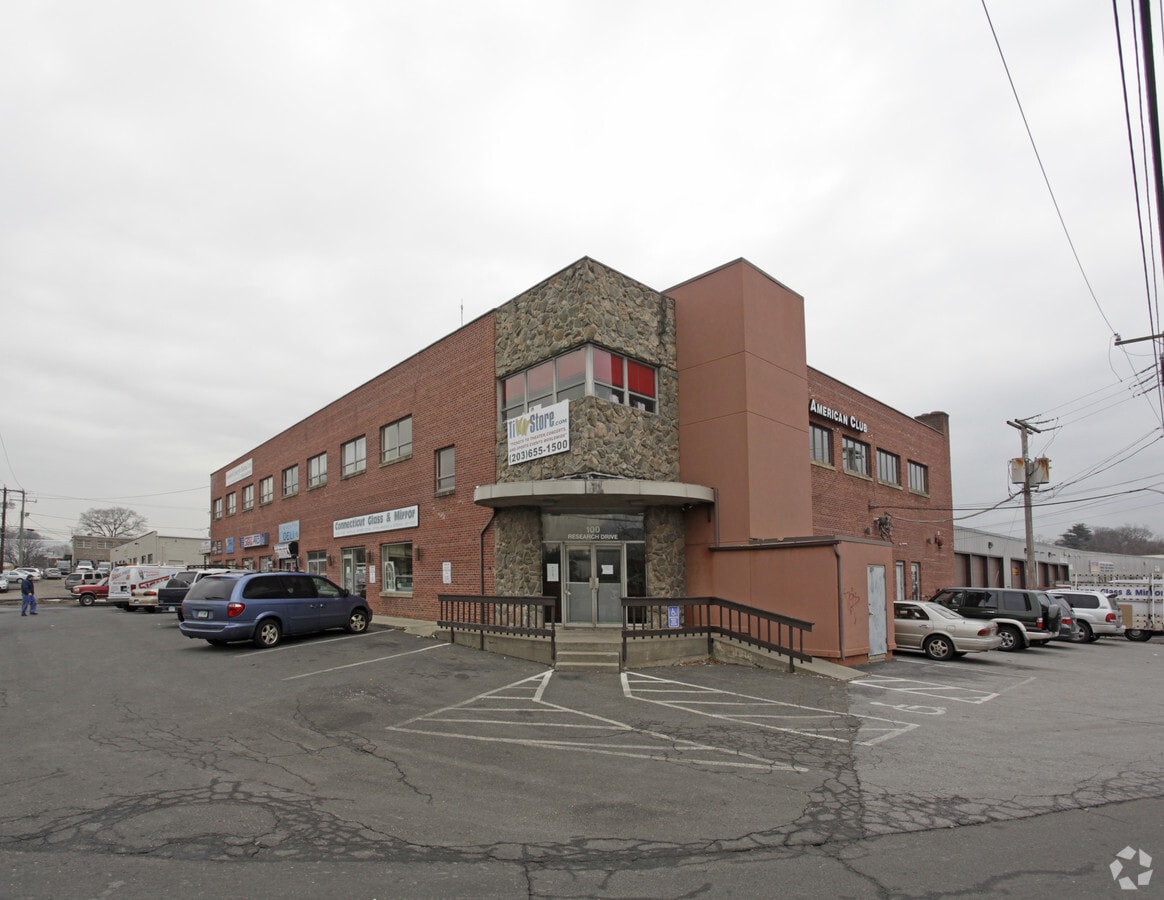 100 Research Dr, Stamford, CT 06906
