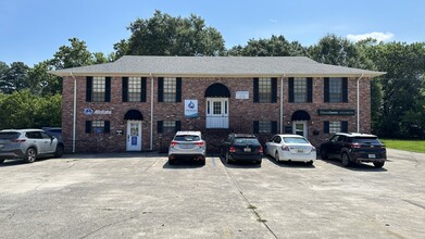 1405 Thompson Cir, Gardendale, AL for lease Building Photo- Image 1 of 2