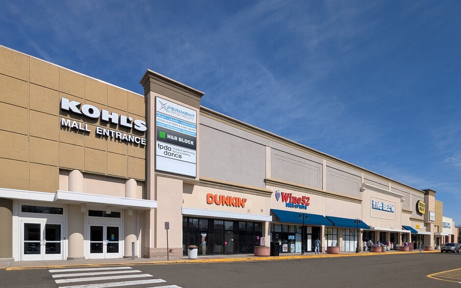 100 Hawley Ln, Trumbull, CT for lease - Building Photo - Image 1 of 15