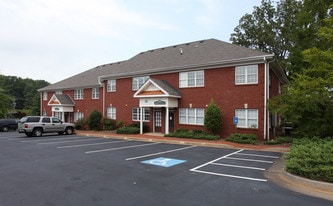 TANYARD OAKS BUILDING 600 - Bar