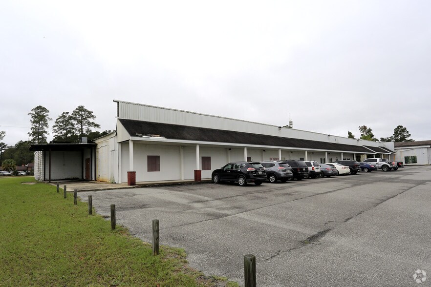 1309-1319 W Pine St, Jesup, GA for sale - Primary Photo - Image 1 of 1