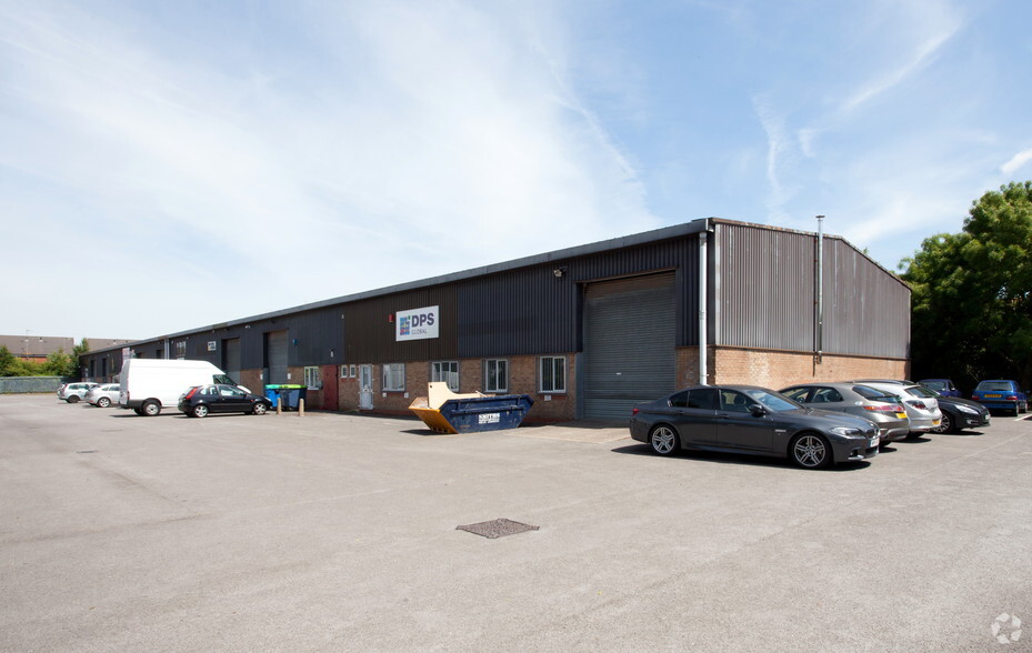 Harbour Rd, Portishead for lease - Building Photo - Image 2 of 3