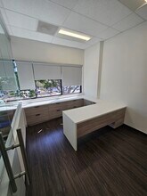 2355-2357 Honolulu Ave, Montrose, CA for lease Interior Photo- Image 1 of 4