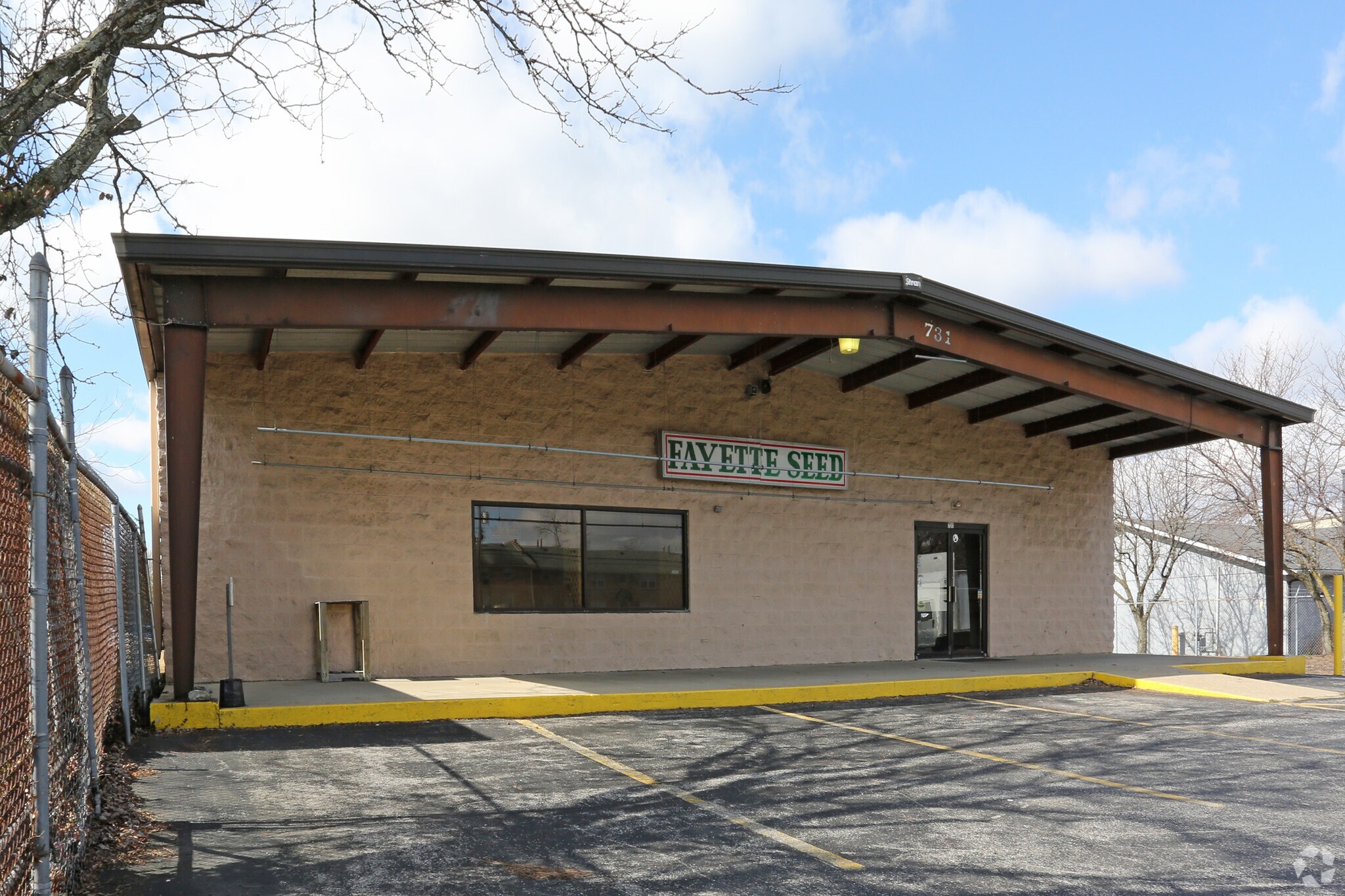 731 Red Mile Rd, Lexington, KY for sale Primary Photo- Image 1 of 1