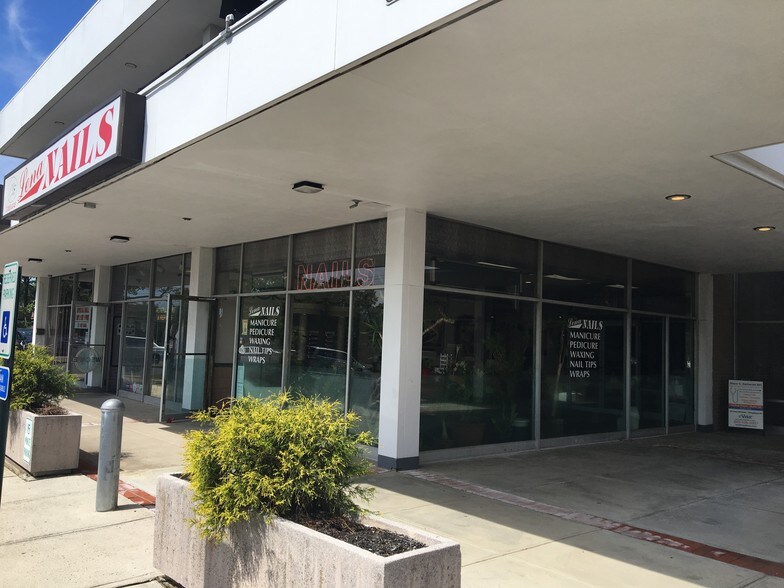 60 Dutch Hill Rd, Orangeburg, NY for sale - Building Photo - Image 1 of 1