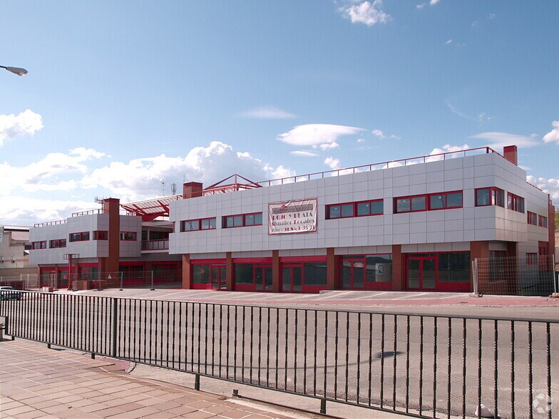 Calle de la Puerta de Abajo, 11, Alpedrete, Madrid for sale - Building Photo - Image 3 of 6