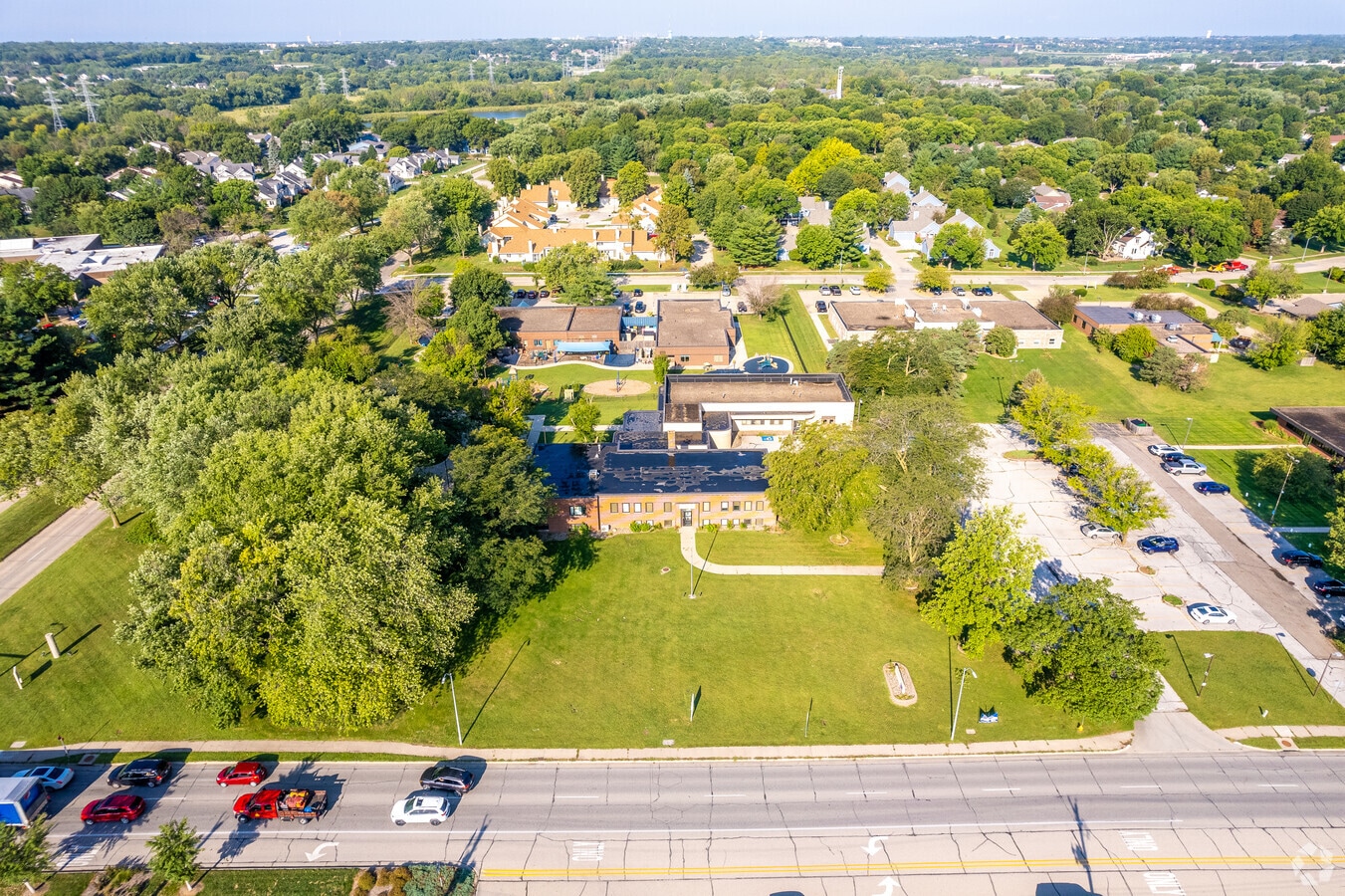 5608 Merle Hay Rd, Johnston, IA 50131