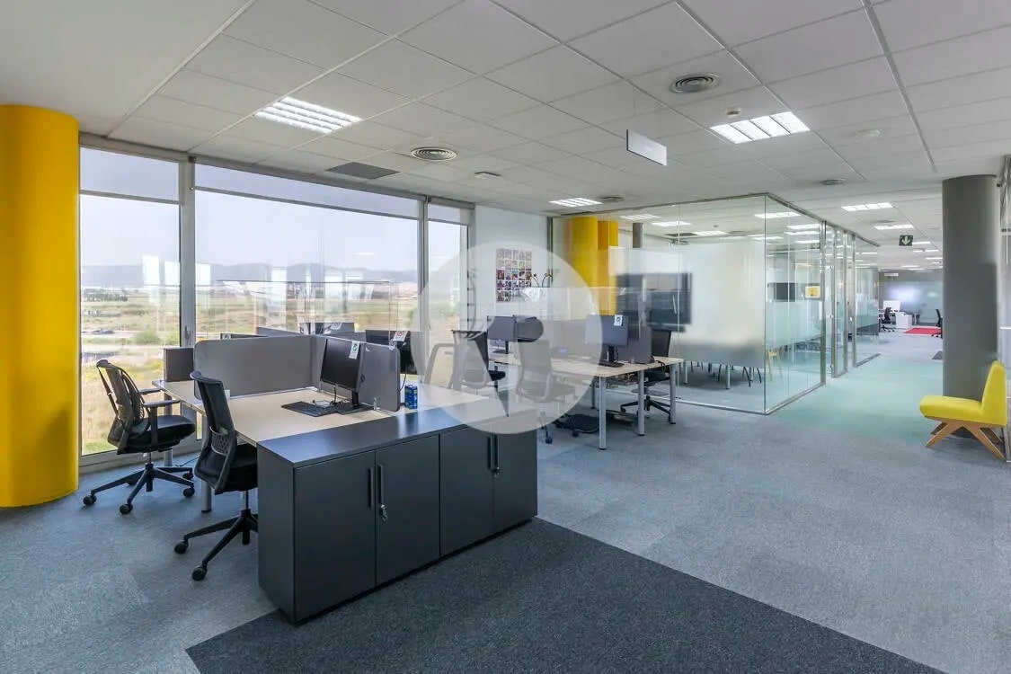 Office in El Prat de Llobregat, Barcelona for lease Interior Photo- Image 1 of 6