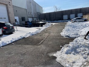 5225 Kilmer Pl, Hyattsville, MD for lease Interior Photo- Image 2 of 9