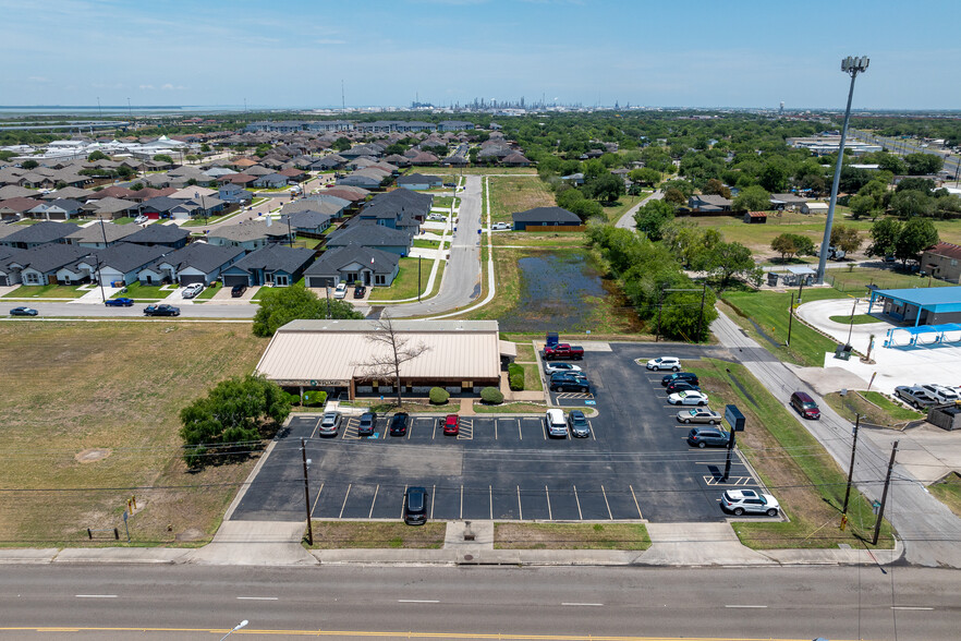 3022 McKinzie Rd, Corpus Christi, TX for sale - Building Photo - Image 1 of 35