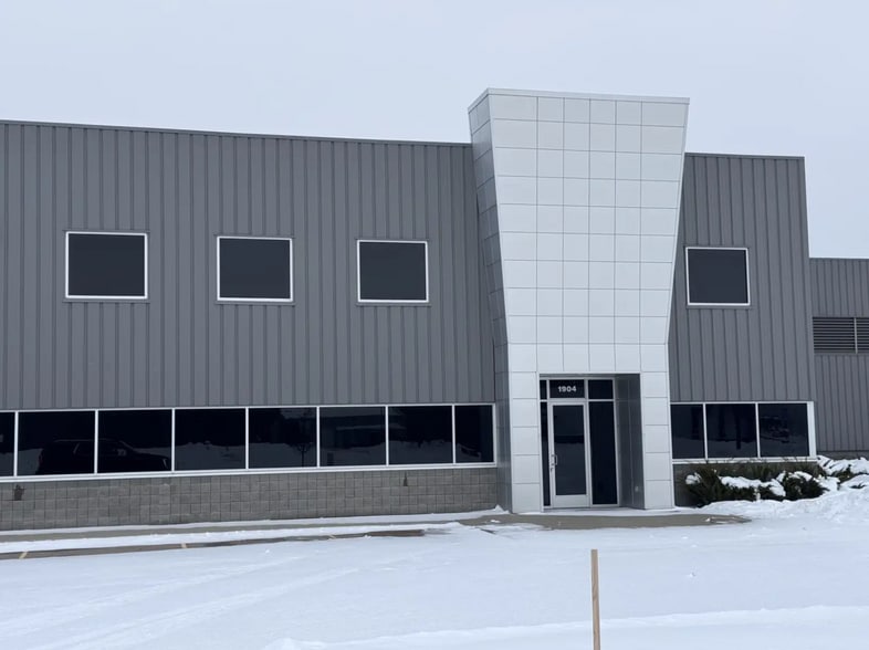 1900 Lamar Ct, Holland, MI for lease - Building Photo - Image 2 of 6