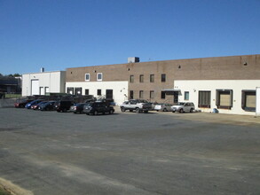 3475 Lee Hill Dr, Fredericksburg, VA for lease Building Photo- Image 1 of 2