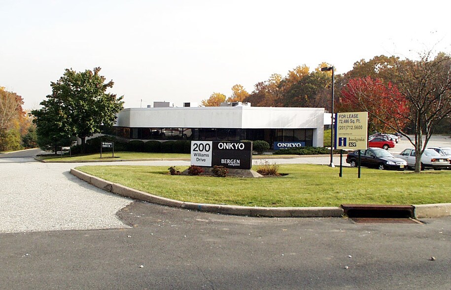 200 Williams Dr, Ramsey, NJ for sale - Primary Photo - Image 1 of 1