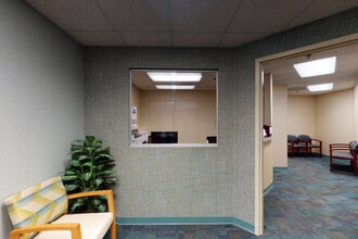 300 Medical Pky, Chesapeake, VA for lease Interior Photo- Image 2 of 4