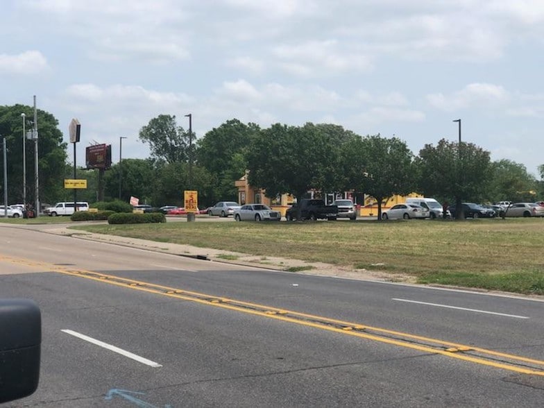 1688 Desiard St, Monroe, LA for sale - Other - Image 2 of 5