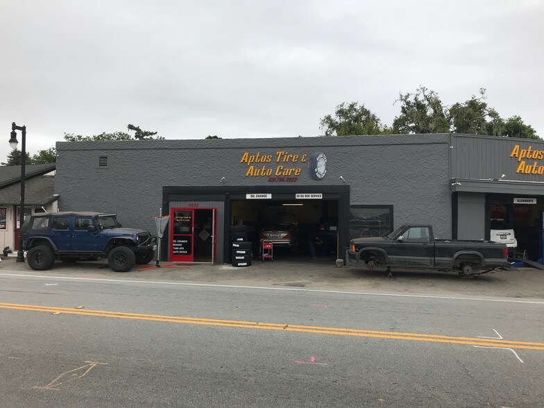 80268028 Soquel Dr, Aptos, CA 95003