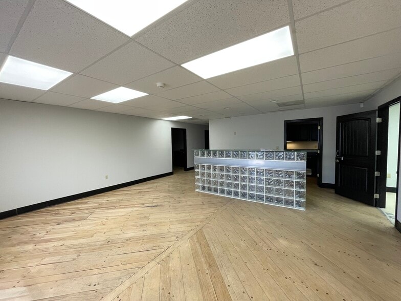 4405 Dorchester Rd, Charleston, SC for lease - Building Photo - Image 3 of 20