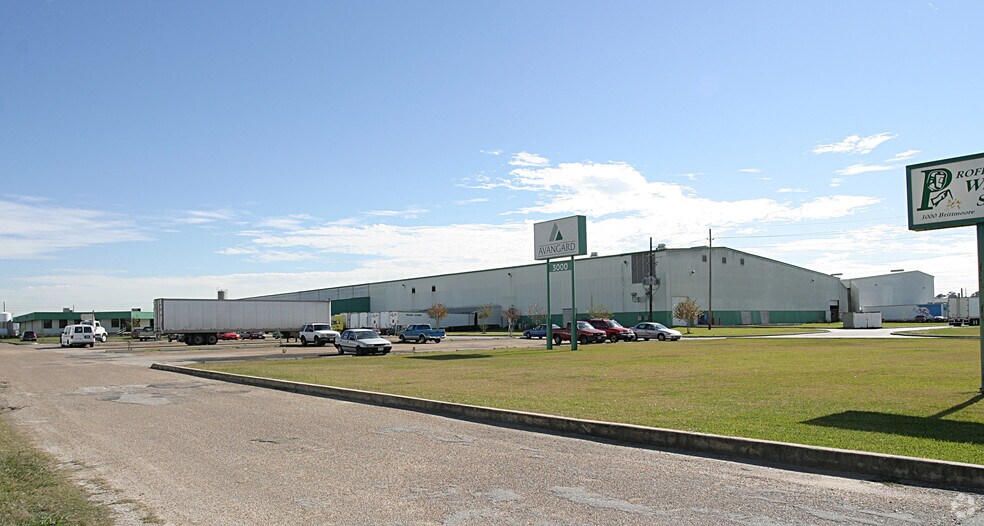 3000 Brittmoore Rd, Houston, TX for lease - Building Photo - Image 2 of 7