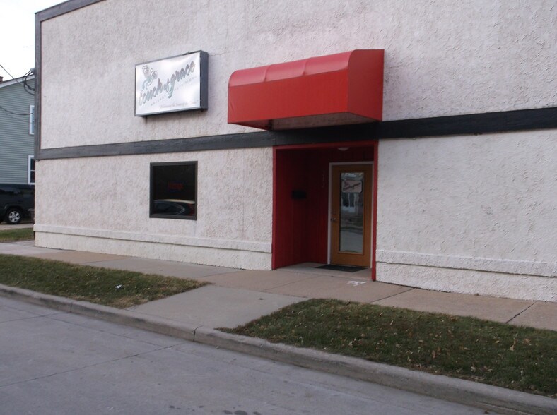 208-212 W 12th Ave, Oshkosh, WI for sale - Other - Image 1 of 1