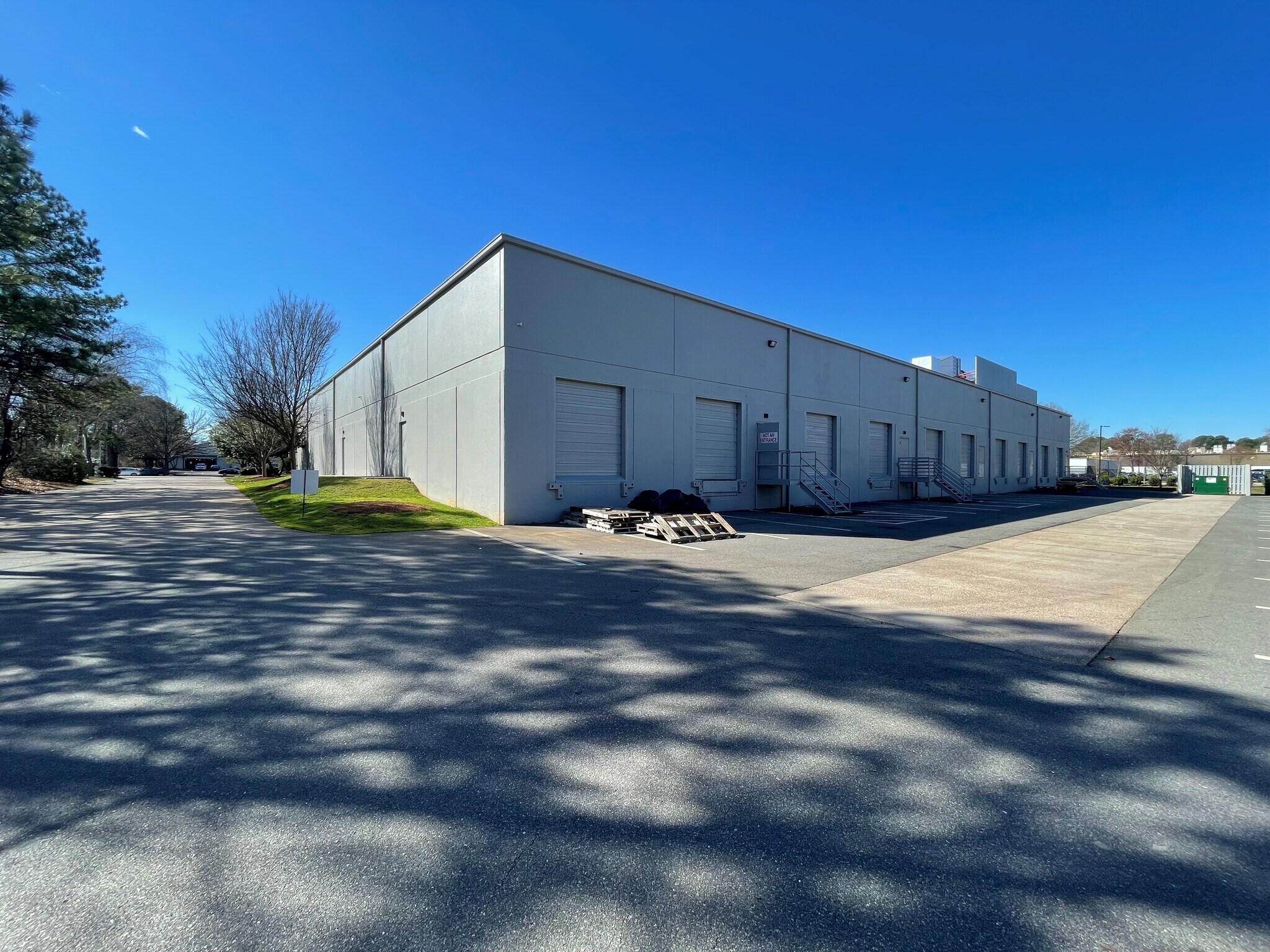 3501 Spring Forest Rd, Raleigh, NC for lease Primary Photo- Image 1 of 4