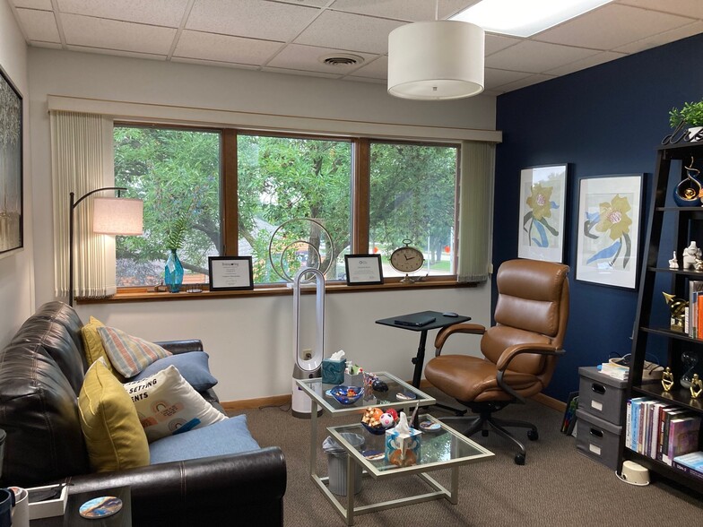 5930 Seminole Centre Ct, Madison, WI for lease - Interior Photo - Image 3 of 6