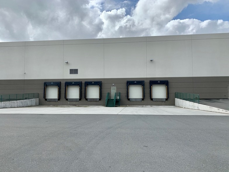 1470 Cader Ln, Petaluma, CA for lease - Building Photo - Image 2 of 10