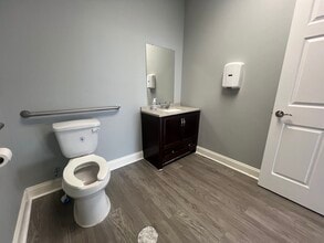 6600-6924 Antoine Dr, Houston, TX for lease Building Photo- Image 2 of 5