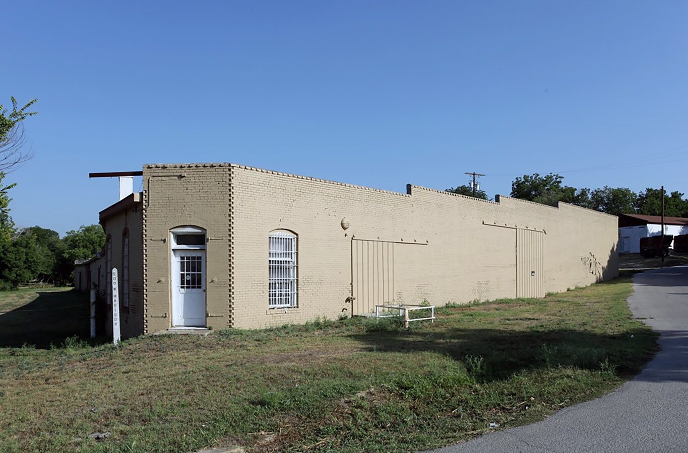 500 W Madison St Waxahachie TX 75165 LoopNet 500 W Madison St Waxahachie TX 75165 LoopNet