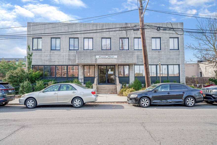 30 S Ocean Ave, Freeport, NY for lease - Building Photo - Image 1 of 7