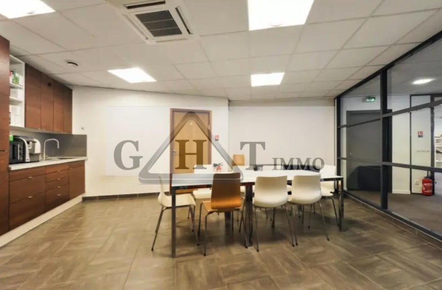 Office in Saint-Maur-des-Fossés for sale - Interior Photo - Image 3 of 9