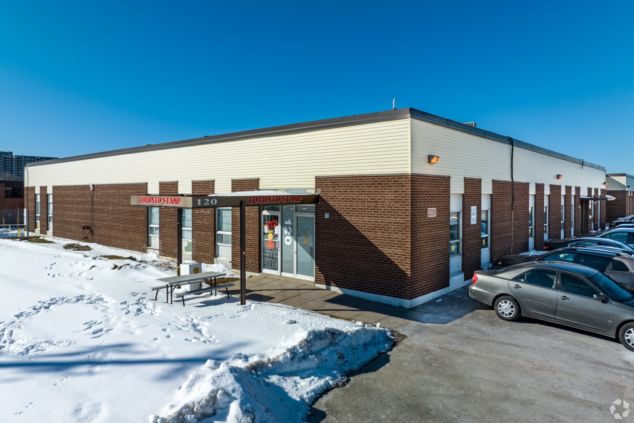 120 Midwest Rd, Toronto, ON for lease Primary Photo- Image 1 of 14