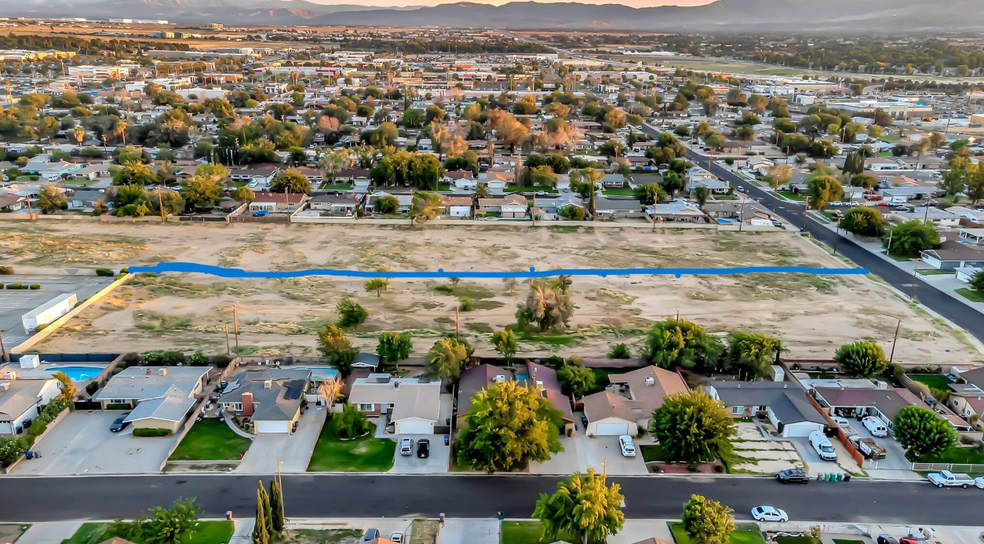 12th St W Vic Ave, Lancaster, CA for sale - Building Photo - Image 1 of 3