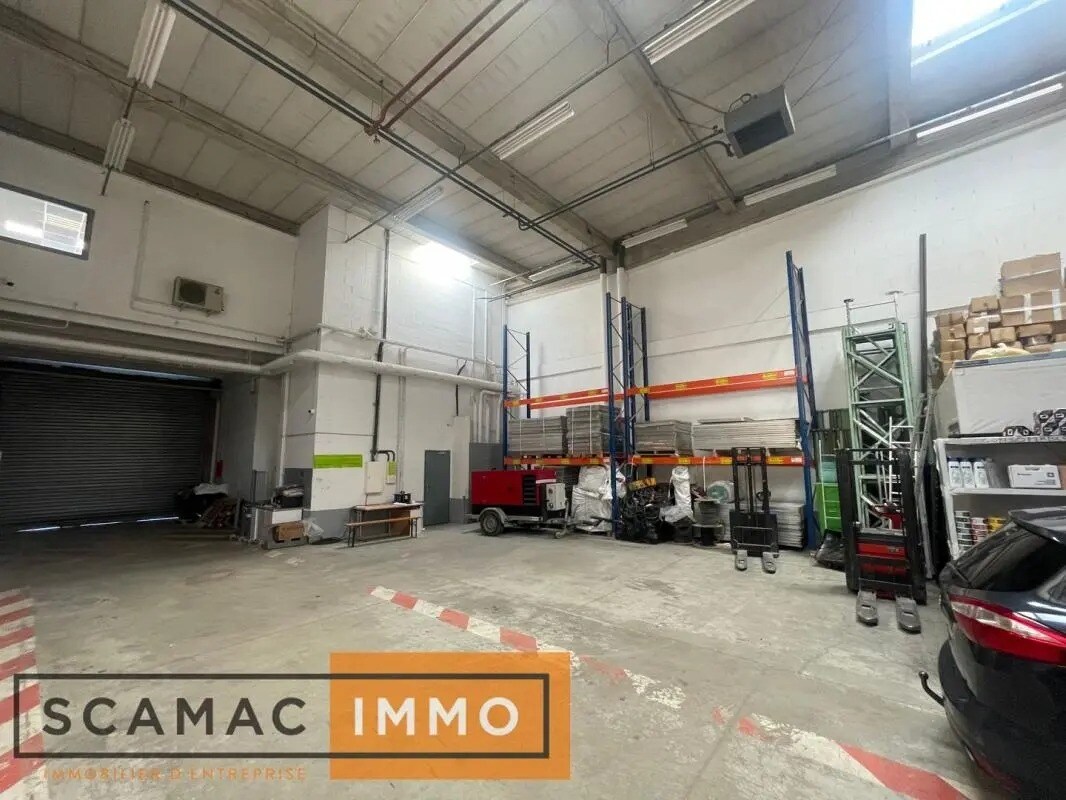 Lisses, ESS 91090 - - - Interior Photo - Image 1 of 4