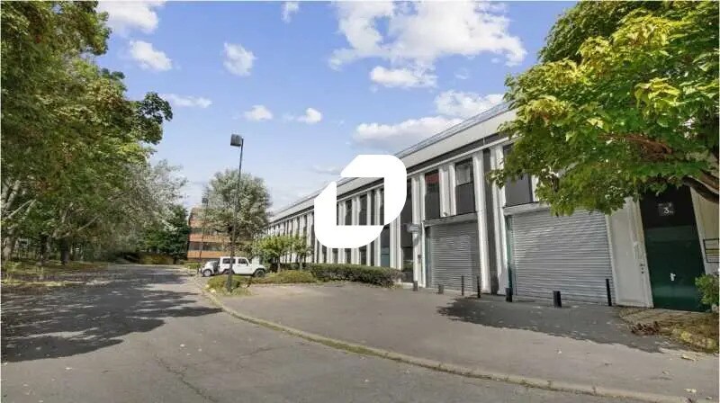 Office in Verrières-le-Buisson for lease - Building Photo - Image 1 of 11