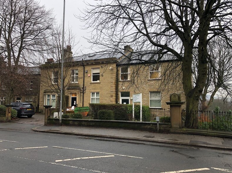 22-24 Edgerton Rd, Huddersfield for lease - Building Photo - Image 1 of 3