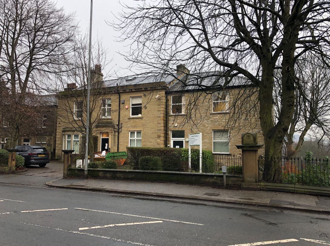 22-24 Edgerton Rd, Huddersfield for lease Building Photo- Image 1 of 4