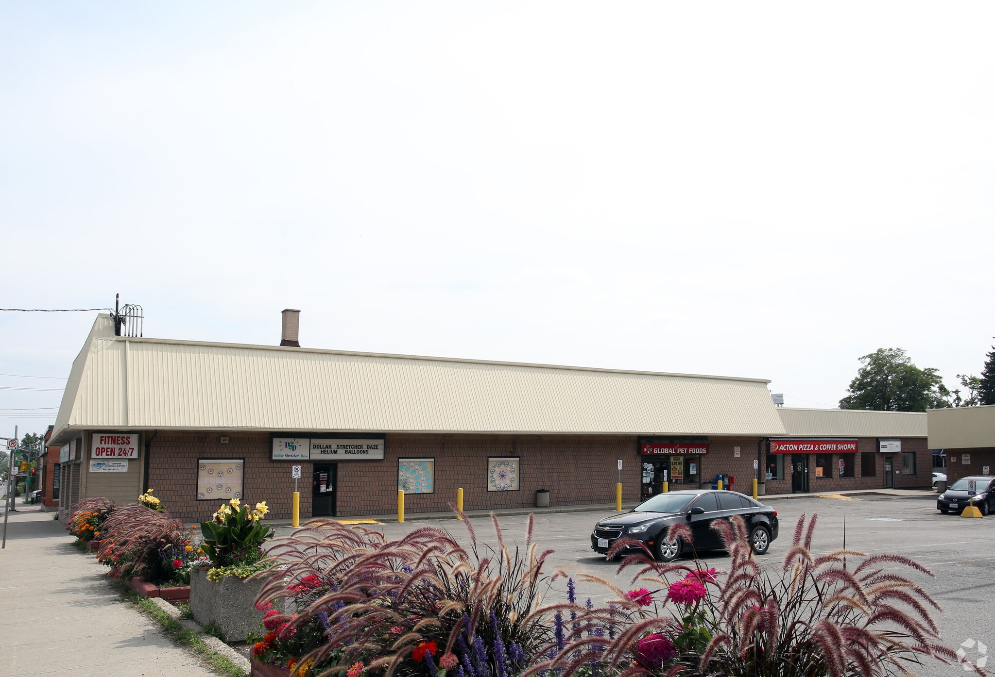 8 Main St N, Acton, ON for sale Primary Photo- Image 1 of 1