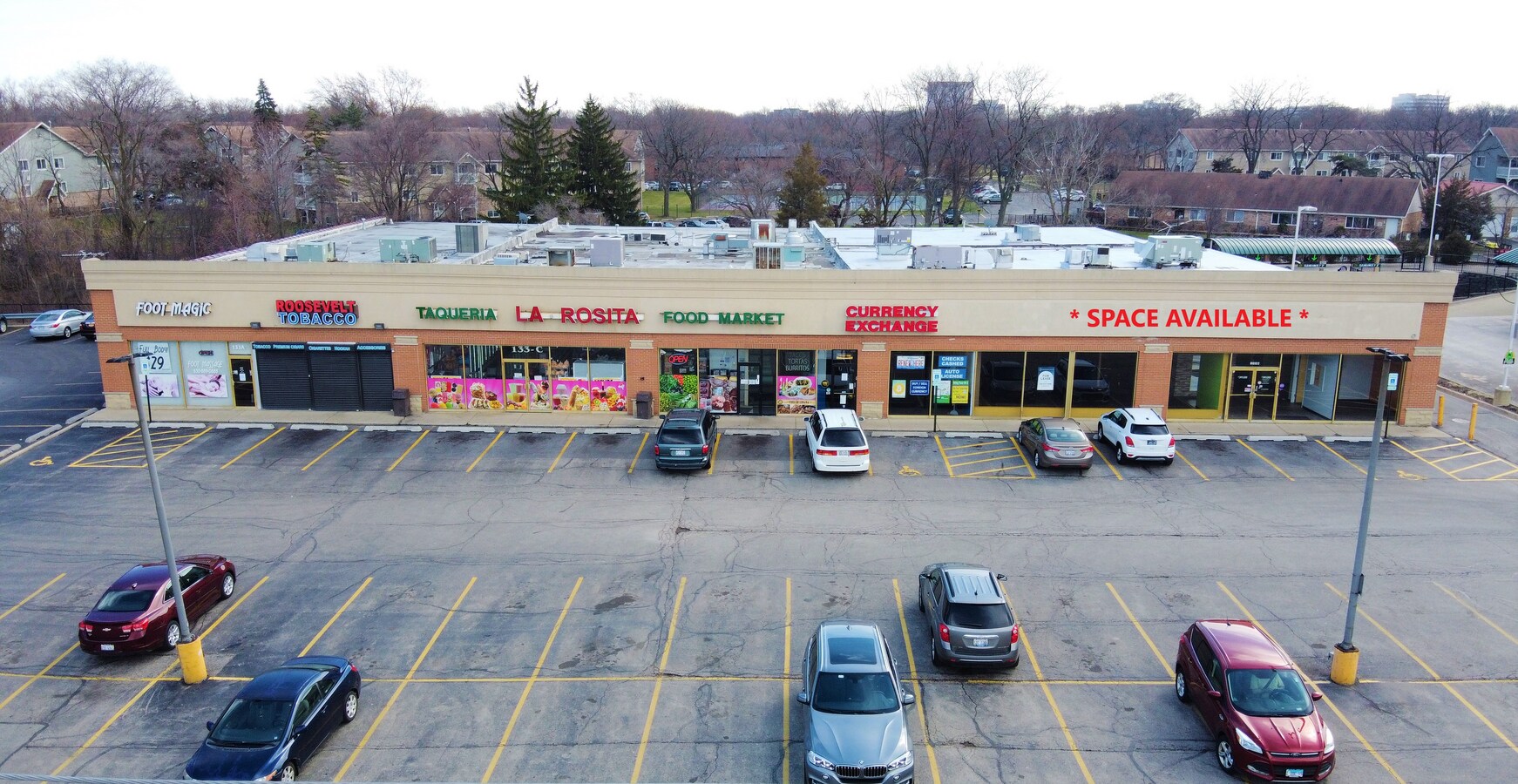 133 W Roosevelt Rd, Villa Park, IL 60181