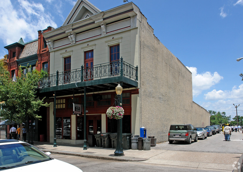 216 Dauphin St, Mobile, AL for sale - Primary Photo - Image 1 of 1