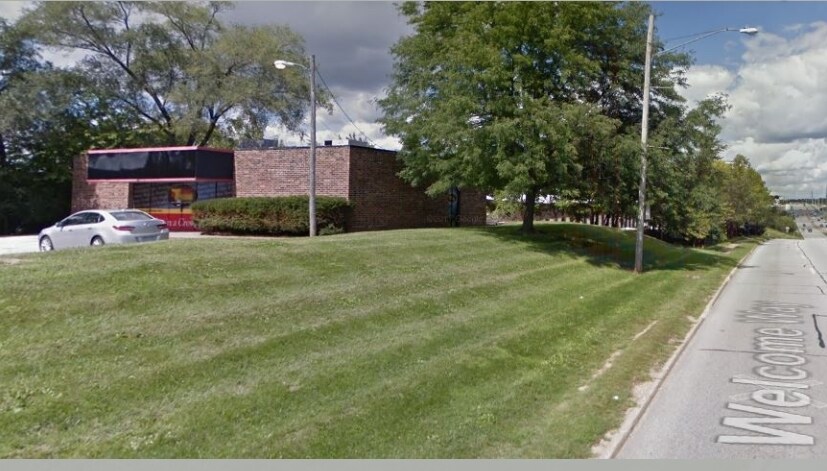 130 E 53rd St, Davenport, IA for sale Building Photo- Image 1 of 1