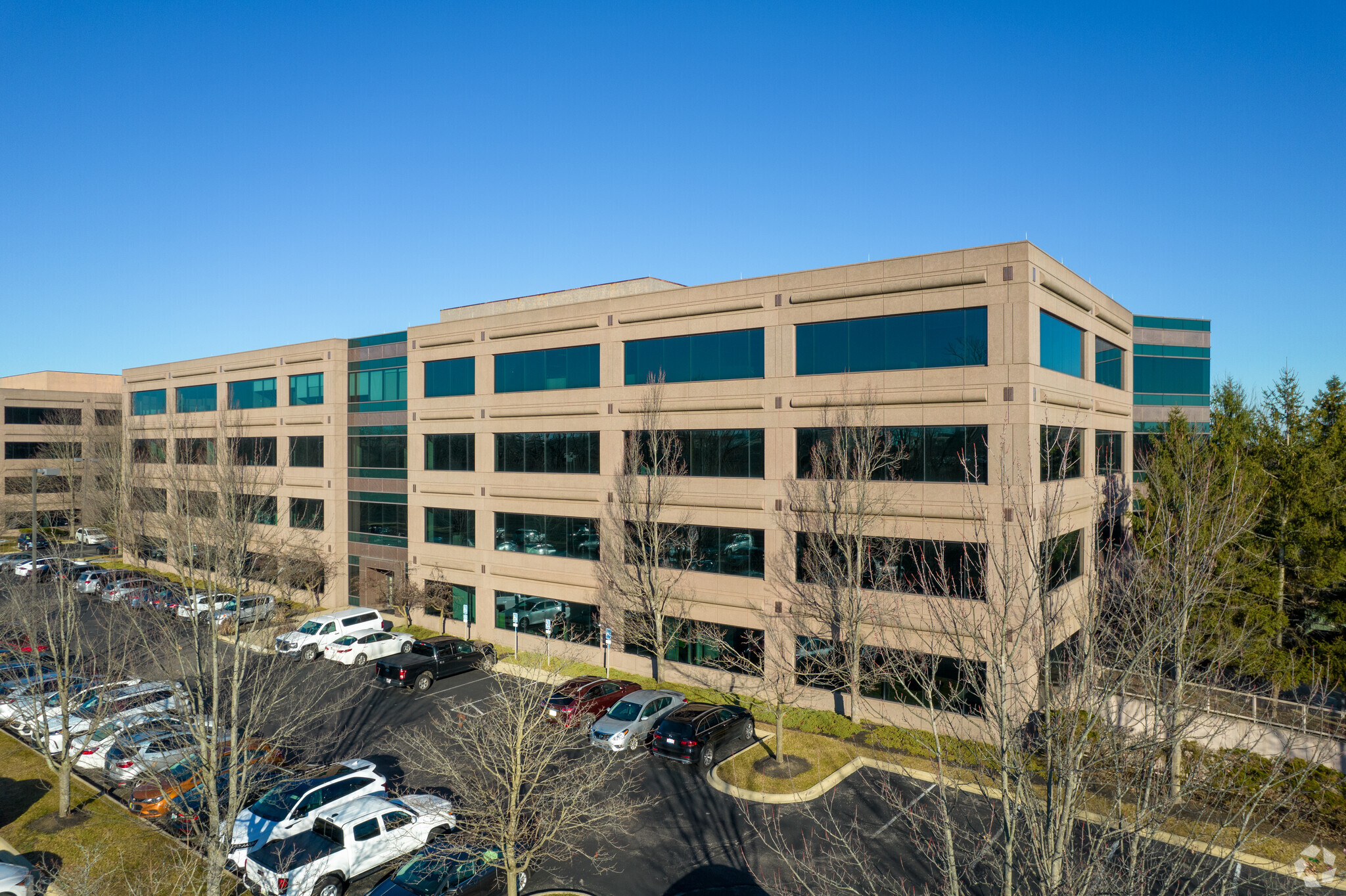 545 Metro Pl S, Dublin, OH for lease Building Photo- Image 1 of 17