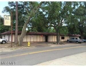 2061 Pass Rd, Biloxi, MS for sale - Primary Photo - Image 1 of 1