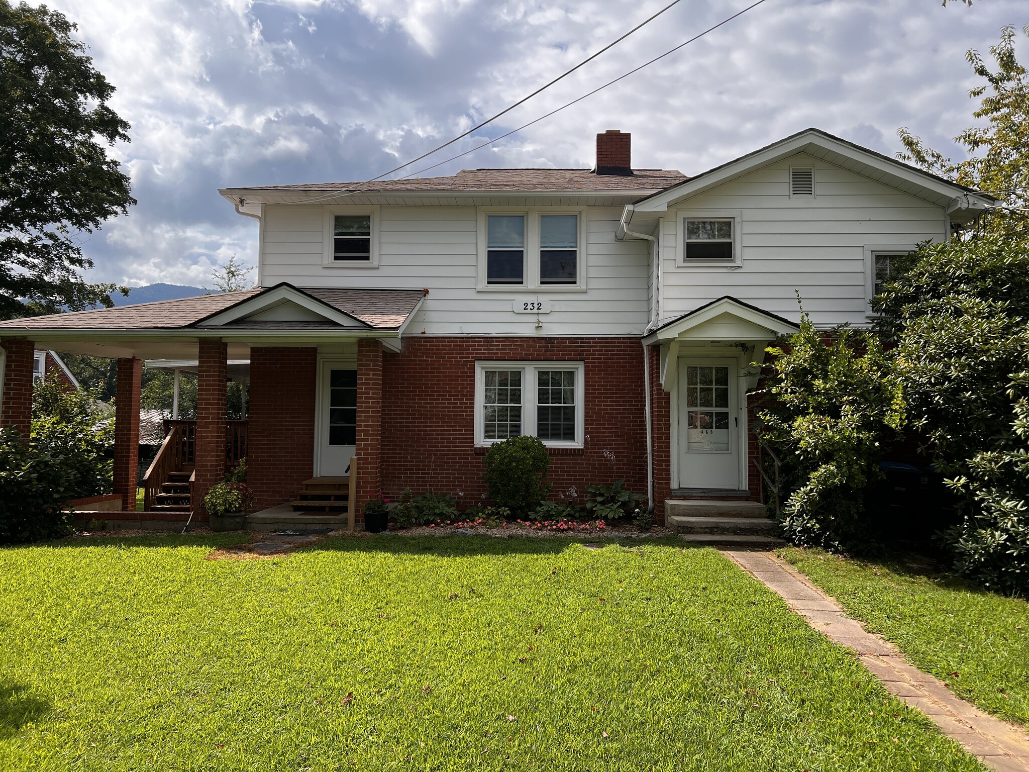 232 Old US Highway 70, Swannanoa, NC for sale Primary Photo- Image 1 of 6