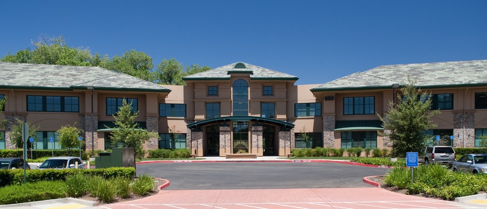 950 Glenn Dr, Folsom, CA for lease - Building Photo - Image 1 of 14