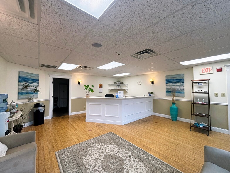 157 Portsmouth Ave, Stratham, NH for lease - Building Photo - Image 2 of 3