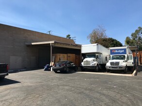 14937 San Fernando Mission Blvd, Mission Hills, CA for lease Building Photo- Image 2 of 4