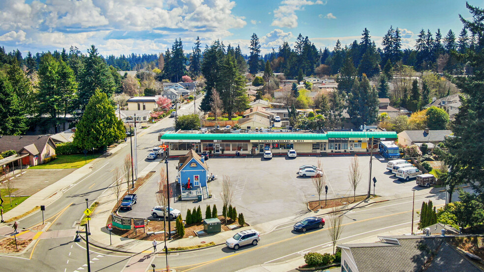 8402-8420 Bowdoin Way, Edmonds, WA for sale - Building Photo - Image 1 of 1